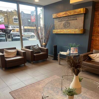 Hand & Stone Massage and Facial Spa - Toronto