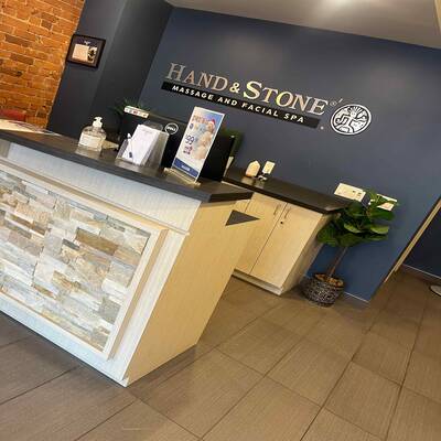 Hand & Stone Massage and Facial Spa - Toronto