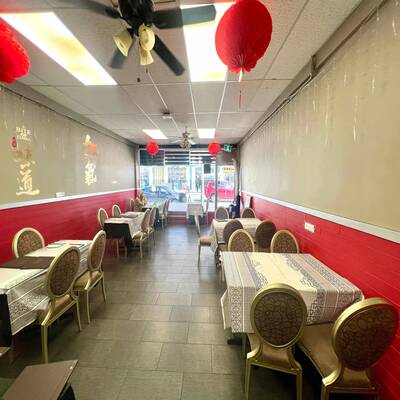Burnaby Busy and Well-Established Chinese Restaurant for Sale (7355 Edmonds Street)