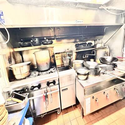 Luxury and High-Traffic Restaurant Opportunity at White Rock for Sale (100-15057 Marine Drive)
