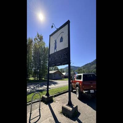 Restaurant with Property