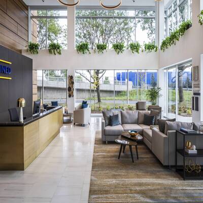 Premium Furnished Private Offices & Coworking Space for Lease – Etobicoke