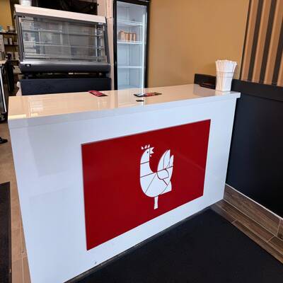 Chicken Restaurant In Mayfield Plaza - Fully Equipped!